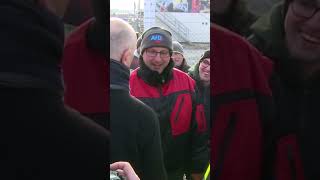 quotDU hast die FALSCHE Mütze aufquot Dietmar Woidke spd zu afd FAN shortvideo shorts bauernprotest [upl. by Gunter]