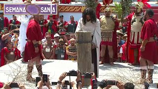 Colocan corona de espinas a Jesús tras ser azotado  Pasión de Cristo 2023 [upl. by Eetsud24]