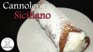 Cannoli Siciliani la ricetta autentica [upl. by Ezeerb871]