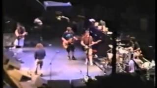 Pearl Jam featuring Dave Grohl  Rockin In The Free World 1995 [upl. by Mackey]