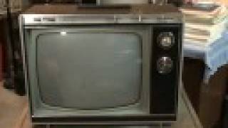 Watch a 1971 Zenith color TV with space command quot100quot [upl. by Farl]