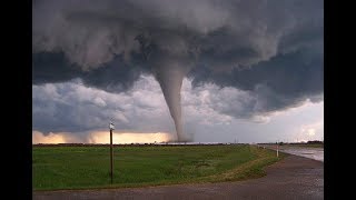 Chuva de Tornados Dublado Documentário Discovery Channel HD [upl. by Ahsiyk]