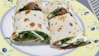 PIADINA CON CRUDO MOZZARELLA E RUCOLA  Ricetta Piadina Romagnola 5 [upl. by Nor]