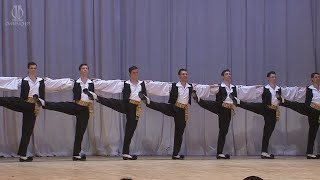 Igor Moiseyev State Academic Ensemble of Popular Dance  Suite of Greek Dances quotSirtakiquot [upl. by Smaj]