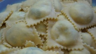 Ravioli selber machen  kürbisfüllung  Italienisch Kochen [upl. by Yffat]