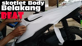 Cara pasang lisskotlet pada body belakang honda beat warna putih [upl. by Gaspard305]