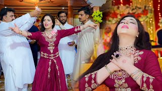 Mehak Malik  Punjabi Saraiki Dance Performance New Song [upl. by Kazimir]