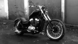 Suzuki Intruder VS 700 Custom [upl. by Eceinej]