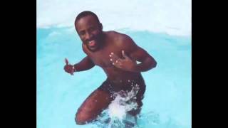 Doumbia canta mentre fa lhydrobike [upl. by Pedroza]