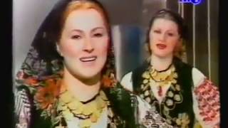 Surorile Amalia amp Valeria Codorean si Sofia Vicoveanca ❤ Arhiva 1982 [upl. by Penelopa]