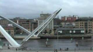 Newcastles millenium bridge FAST [upl. by Rekab]