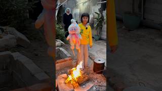 Ica Bakar Boneka Labubu Felisha [upl. by Hsital]