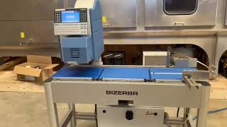 Bizerba GLM Emaxx 40 Automatic Weigh and Price Labeler 2018 [upl. by Eilime]