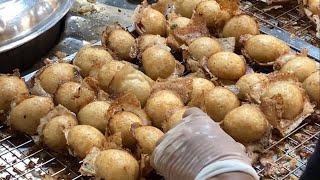 태국 길거리 명물 코코넛 풀빵 카놈크록  So sweet Coconut Custard Cakes  thai street food [upl. by Baerman]