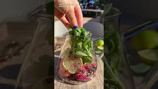 Infusión de Fresas Menta y Albahaca 🫖 Tremenda recetaantiinflamatoria 🍓 [upl. by Zea]