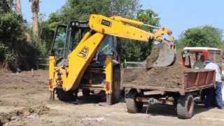 JCB 3CX digging foundations [upl. by Filberto]