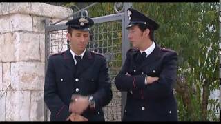 Mudù  Carabinieri  La cassetta di kiwi [upl. by Ahtibat]