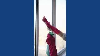 32 Spray bottle and window wipe [upl. by Oned]