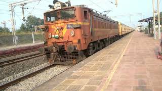 19426 Borivali Express Arrive at Ukai Songadh icfcoaches Loco nandurbar to borivali [upl. by Nairot]