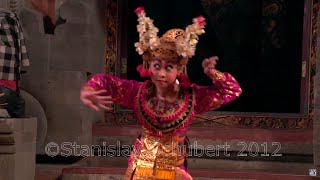 Bali traditional dance Legong In Ubud Palace Bali Indonesia Танцы острова Бали Легонг [upl. by Pollitt391]