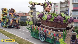 Carnevale di Viareggio 2023I carri entrano sui viali a mare x il 3°corso mascherato [upl. by Enimsaj]