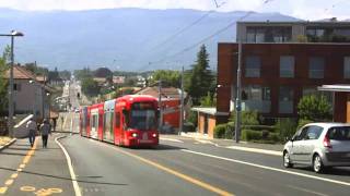 Tram du CERN  ligne 18  4062011wmv [upl. by Balcer]