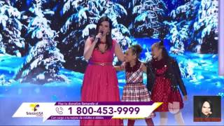 Laura Pausini canta Llego Navidad Happy Xmas  War Is Overno Teleton Usa 2016 [upl. by Adnauqahs299]