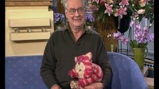 This Morning  Oliver Postgate amp 25 Years of Bagpuss 1999 [upl. by Achilles72]