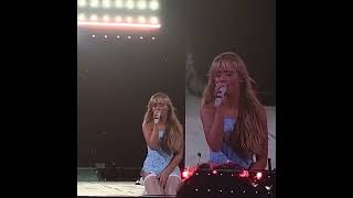 Sabrina Carpenter covering quotDreaming Of Youquot by Selena Quintanilla  The Eras Tour Mexico 🇲🇽 N4 [upl. by Elleinet200]