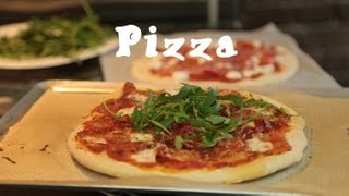 Recette facile des pizzas maison pâte et garniture [upl. by Irrak581]