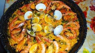 Receta paella de marisco [upl. by Ashatan854]