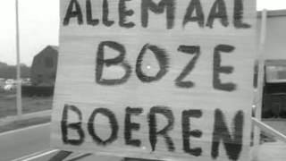 Hinderlijke blokkades op verkeersknooppunten door boerenopstand 1 januari 1974 [upl. by Kain315]