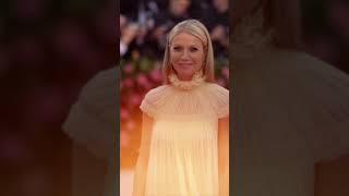 Gwyneth Paltrow Uses Her Oscar As A Doorstop gwynethpaltrow academyawards goop celebritynews [upl. by Amandy]