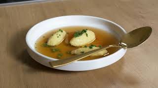 Österreichische Grießnockerlsuppe  SchrittfürSchritt Anleitung [upl. by Wallas]