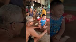 ចៅនិង​តាសប្បាយ travel holiday funny [upl. by Kallman]