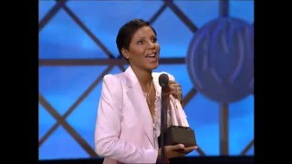 Toni Braxton Wins SoulRampB Album  AMA 2001 [upl. by Anikat]