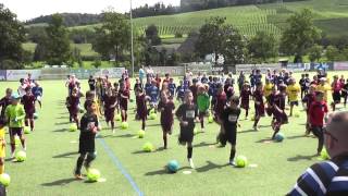 Gemeinsames Aufwärmen mit der Fußballschule Renchtal FJunioren [upl. by Norling989]