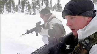 Wintertraining Korps Mariniers in Zweden [upl. by Ylla901]