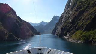 Mit dem Hurtigruten Schiff MS Nordnorge in den Trollfjord [upl. by Ajnin]