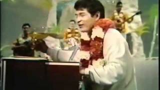 Don Ho sings quotTiny Bubblesquot  Hollywood Palace 12167 [upl. by Ymrej]