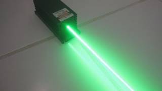 HUGE 640mW Green Laser Burning Stuff [upl. by Ange933]