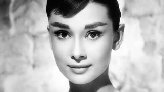 Audrey Hepburn in a rare 1959 interview speaking Dutch with English subtitles [upl. by Tobi]