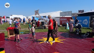 Tweede editie Bouwvak Festival valt in de smaak quotWy sjogge minsken genietsjenquot [upl. by Enelcaj]