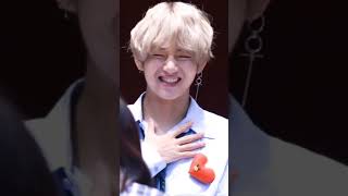 Kim Taehyung ✨🦋 Nili nili akhiyon mein hindi song 💙 WhatsApp status [upl. by Lashond]