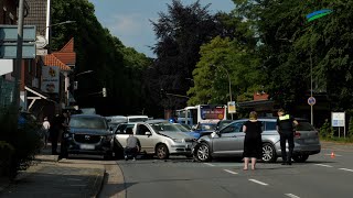 Aurich Schwerer Unfall auf der B210 [upl. by Fons663]