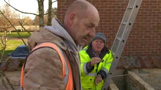 How to fit stone copings on a curved wall On site with Pete Ford [upl. by Aslehc]