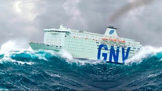 TOP 10 MOMENTOS DE IMPACTO CRUCEROS ATRAVESANDO TORMENTAS Y OLAS COLOSALES [upl. by Aiynat560]