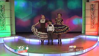 Pasarela de trajes regionales mexicanos para niños [upl. by Suidaht]