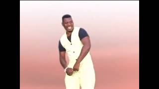 Tongai Moyo  Gandaremvura Naye Album 2006 Official Video [upl. by Eatnwahs]