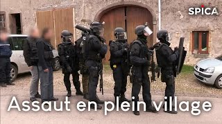 Opération sensible  assaut en plein village [upl. by Ahseei921]